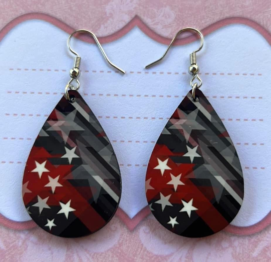 Stars red line teardrop earrings